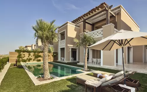 middle-east-holidays-abu-dhabi-rixos-premium-saadiyat-island-hotel-club-villa-pool